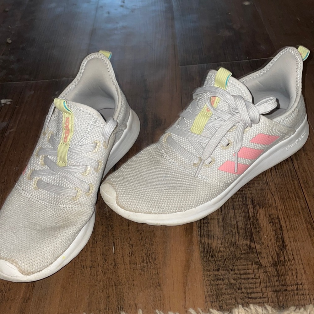 Use Adidas sneakers